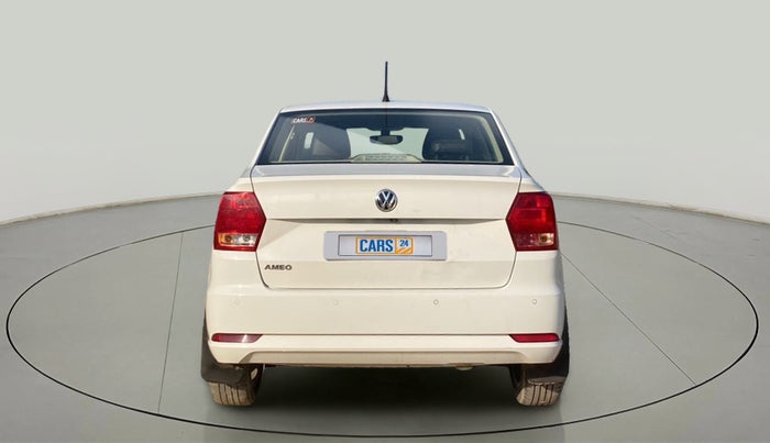2017 Volkswagen Ameo HIGHLINE1.2L PLUS 16 ALLOY, Petrol, Manual, 85,460 km, Back/Rear