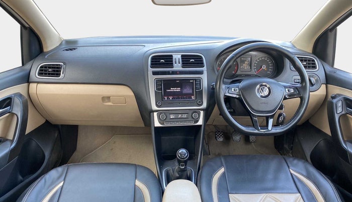 2017 Volkswagen Ameo HIGHLINE1.2L PLUS 16 ALLOY, Petrol, Manual, 85,460 km, Dashboard
