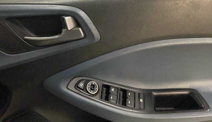 2016 Hyundai i20 Active 1.2 SX, Petrol, Manual, 42,354 km, Driver Side Door Panels Control