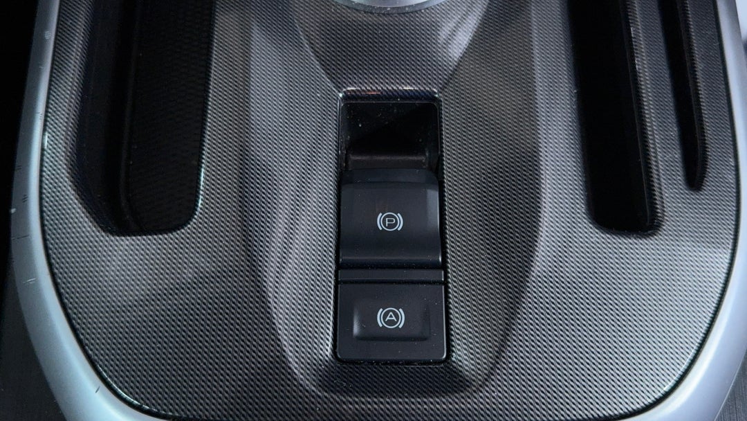 2024 GWM Haval Jolion Premium, Automatic, 2780 km, Handbrake