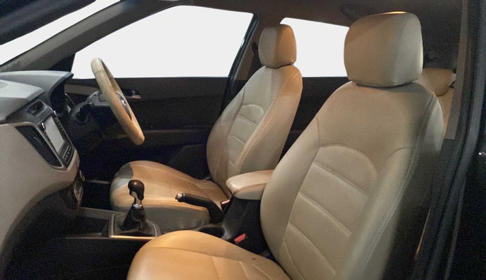 2016 Hyundai Creta SX PLUS 1.6 PETROL, Petrol, Manual, 39,742 km, Right Side Front Door Cabin