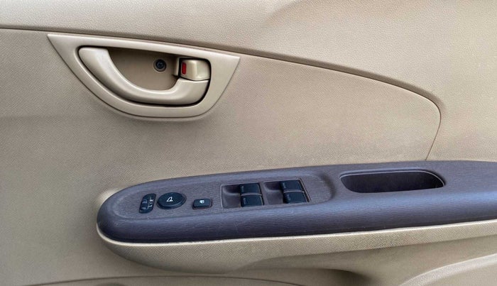 2013 Honda Brio S MT, Petrol, Manual, 64,988 km, Driver Side Door Panels Control