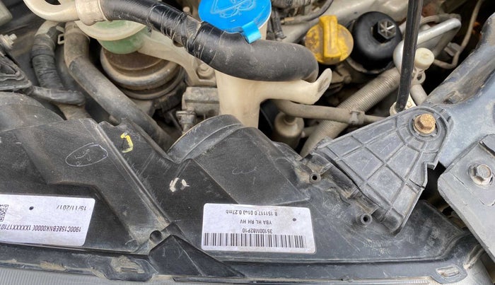 2018 Maruti Vitara Brezza ZDI, Diesel, Manual, 91,666 km, Right headlight - Clamp has minor damage