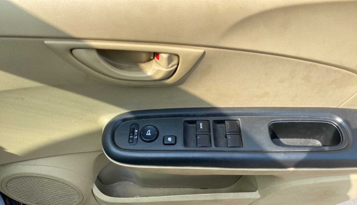 2017 Honda Amaze 1.2L I-VTEC S OPT, Petrol, Manual, 54,639 km, Driver Side Door Panels Control