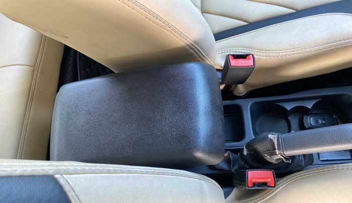 2018 Ford Ecosport TITANIUM 1.5L DIESEL, Diesel, Manual, 91,485 km, Driver seat - Armrest has miinor damage