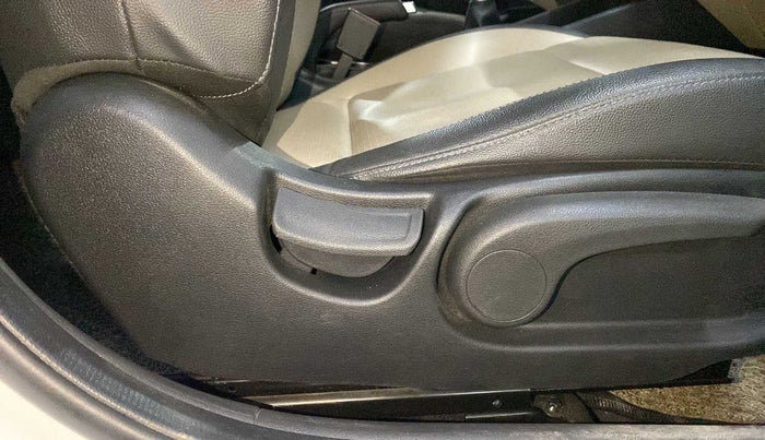 2021 Hyundai Verna SX (O)1.5 VTVT, Petrol, Manual, 15,441 km, Driver Side Adjustment Panel