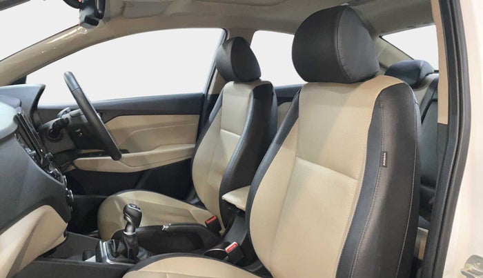 2021 Hyundai Verna SX (O)1.5 VTVT, Petrol, Manual, 15,441 km, Right Side Front Door Cabin