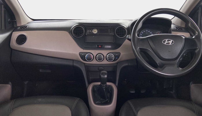 2015 Hyundai Xcent BASE 1.2, Petrol, Manual, 1,11,592 km, Dashboard