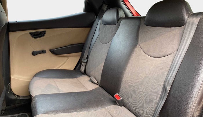 2012 Hyundai Eon ERA +, Petrol, Manual, 77,383 km, Right Side Rear Door Cabin