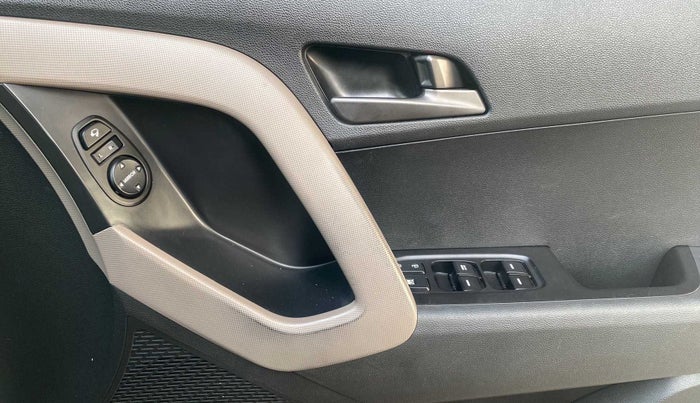 2017 Hyundai Creta SX PLUS AT 1.6 DIESEL, Diesel, Automatic, 89,216 km, Driver Side Door Panels Control