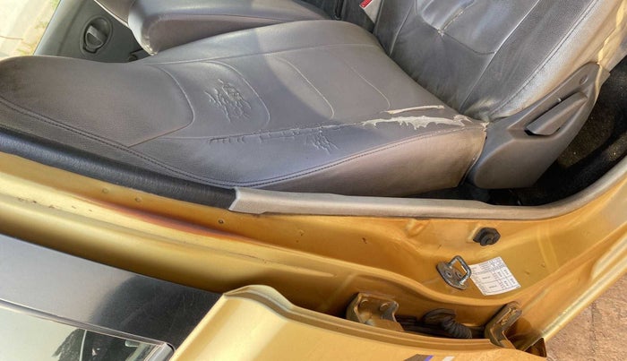2017 Datsun Go Plus T, Petrol, Manual, 45,068 km, Right B pillar - Paint is slightly faded