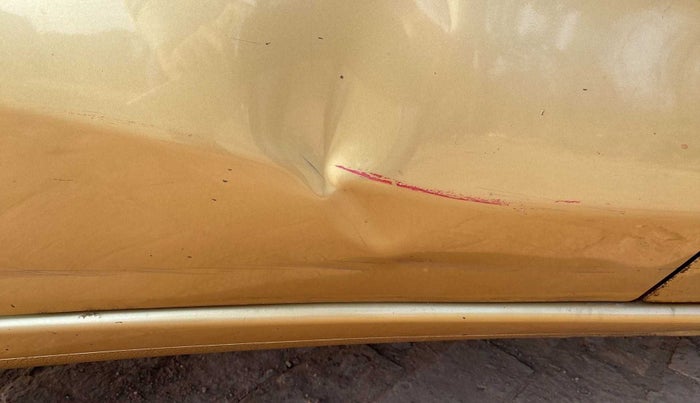 2017 Datsun Go Plus T, Petrol, Manual, 45,068 km, Right rear door - Minor scratches