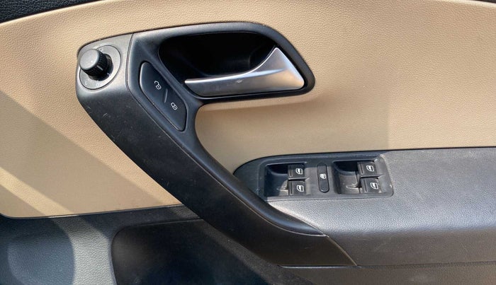 2017 Volkswagen Ameo HIGHLINE1.5L, Diesel, Manual, 23,501 km, Driver Side Door Panels Control