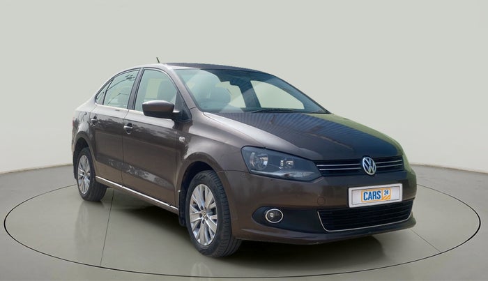 2015 Volkswagen Vento HIGHLINE PLUS 1.5 AT 16 ALLOY, Diesel, Automatic, 1,11,853 km, Right Front Diagonal