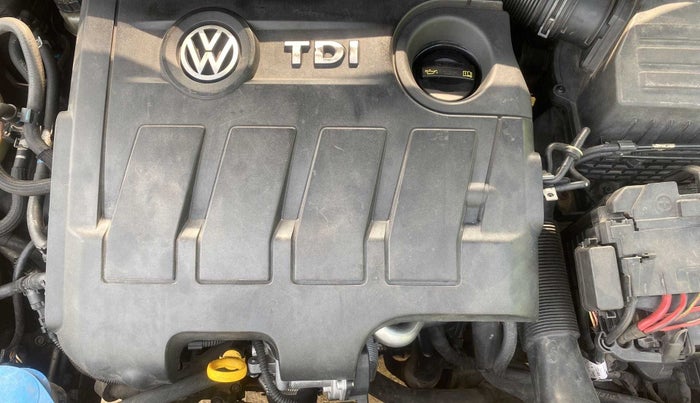 2015 Volkswagen Vento HIGHLINE PLUS 1.5 AT 16 ALLOY, Diesel, Automatic, 1,11,853 km, Open Bonet
