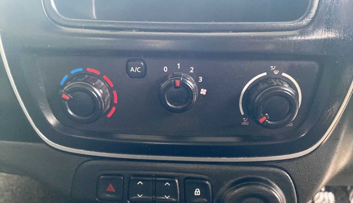2019 Renault Kwid RXL, Petrol, Manual, 45,096 km, AC Unit - Directional switch has minor damage