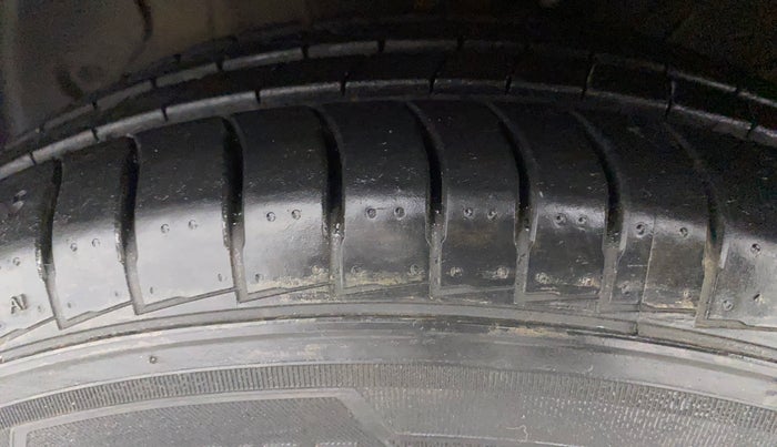 2019 Hyundai NEW SANTRO MAGNA, Petrol, Manual, 17,224 km, Left Front Tyre Tread