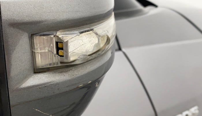 2013 Maruti Swift VDI, Diesel, Manual, 97,793 km, Right rear-view mirror - Indicator light has minor damage