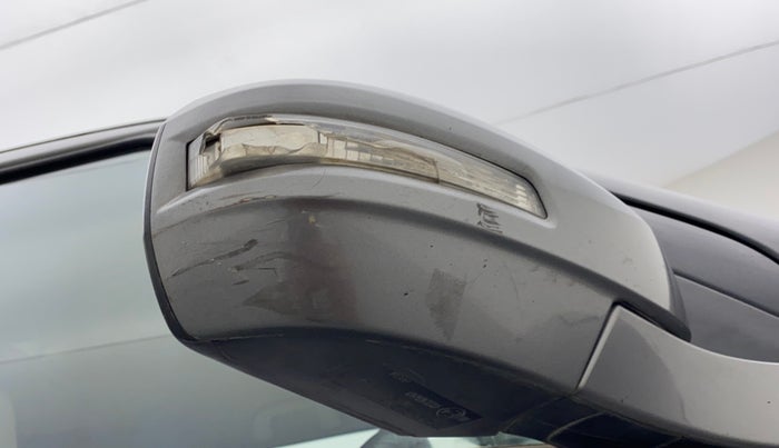 2013 Maruti Swift VDI, Diesel, Manual, 97,793 km, Right rear-view mirror - Minor scratches