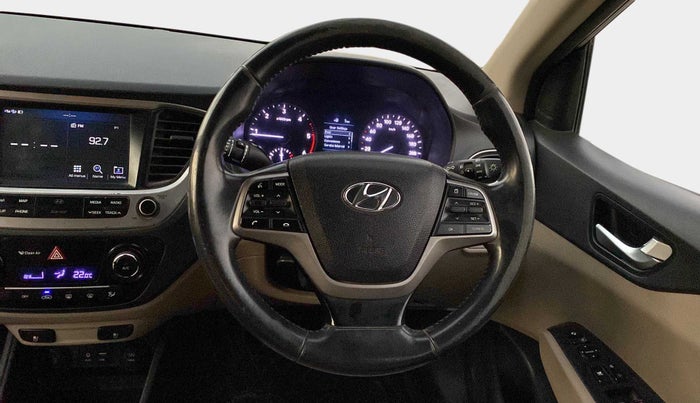 2017 Hyundai Verna 1.6 SX (O) CRDI MT, Diesel, Manual, 1,08,987 km, Steering Wheel Close Up
