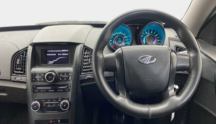 2019 Mahindra XUV500 W5, Diesel, Manual, 54,955 km, Steering Wheel Close Up