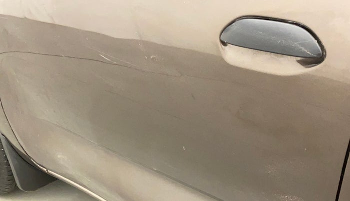 2021 Datsun Redi Go A, Petrol, Manual, 15,668 km, Front passenger door - Minor scratches