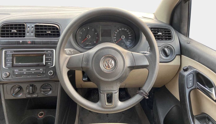 2014 Volkswagen Polo COMFORTLINE 1.2L, Petrol, Manual, 94,993 km, Steering Wheel Close Up