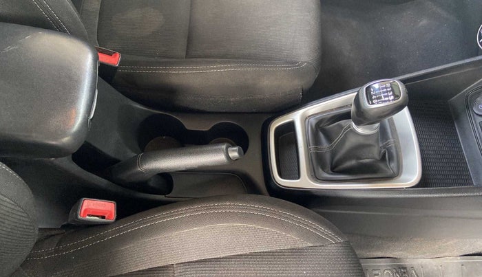 2019 Hyundai VENUE SX 1.0 TURBO, Petrol, Manual, 58,367 km, Gear Lever