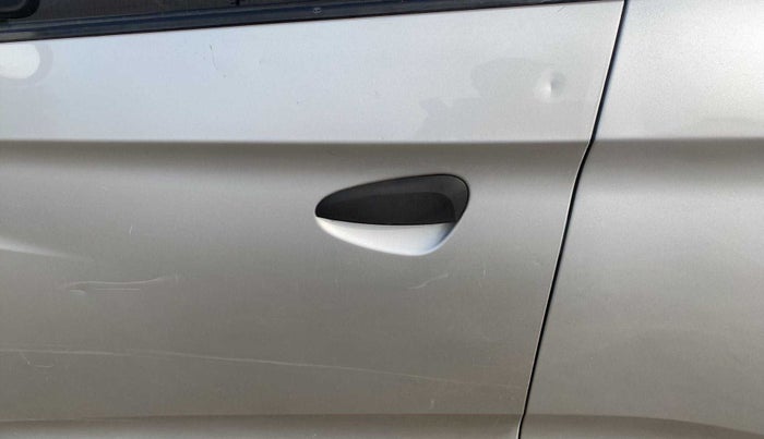 2012 Hyundai Eon MAGNA +, Petrol, Manual, 69,225 km, Front passenger door - Minor scratches