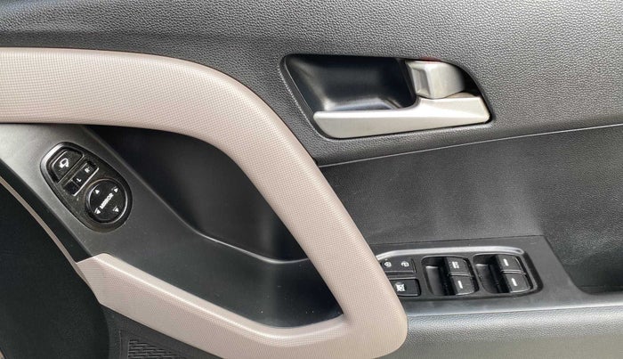 2018 Hyundai Creta SX 1.6 PETROL, Petrol, Manual, 1,20,545 km, Driver Side Door Panels Control