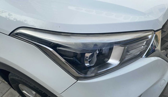 2018 Hyundai Creta SX 1.6 PETROL, Petrol, Manual, 1,20,545 km, Right headlight - Faded