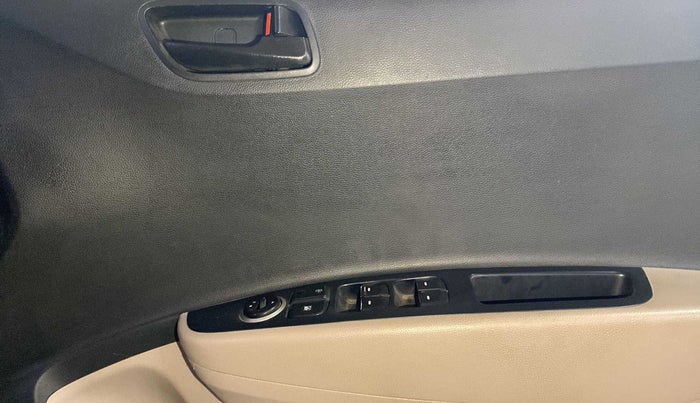2018 Hyundai Grand i10 MAGNA 1.2 KAPPA VTVT, Petrol, Manual, 65,651 km, Driver Side Door Panels Control