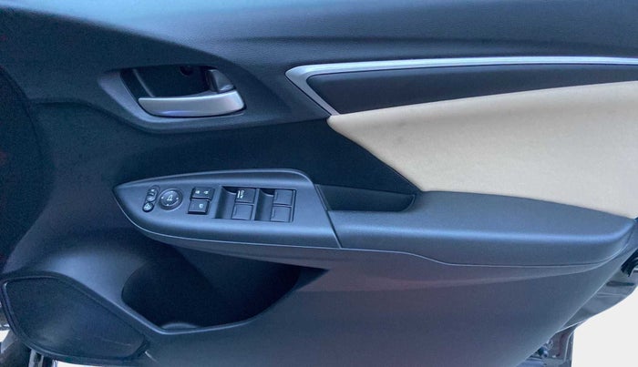 2020 Honda Jazz 1.2L I-VTEC ZX CVT, Petrol, Automatic, 25,550 km, Driver Side Door Panels Control