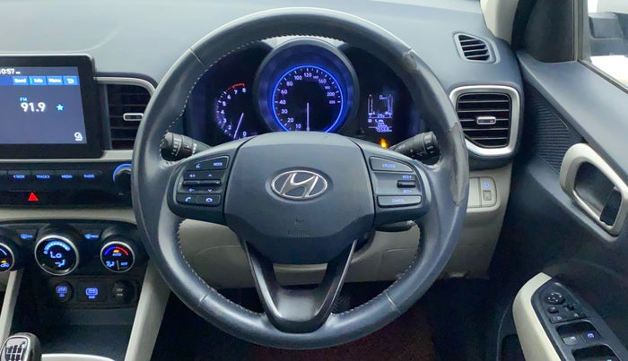 2019 Hyundai VENUE SX 1.0 TURBO DUAL TONE, Petrol, Manual, 75,919 km, Steering Wheel Close Up