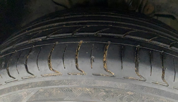 2019 Tata TIAGO NRG DIESEL, Diesel, Manual, 70,360 km, Right Front Tyre Tread