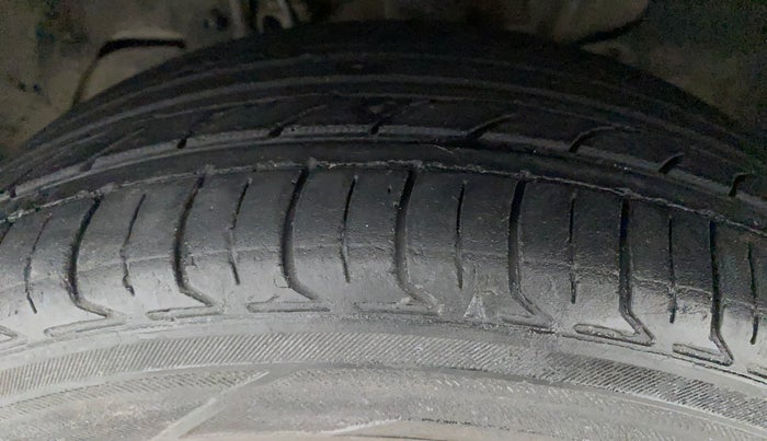 2019 Tata TIAGO NRG DIESEL, Diesel, Manual, 70,360 km, Left Front Tyre Tread
