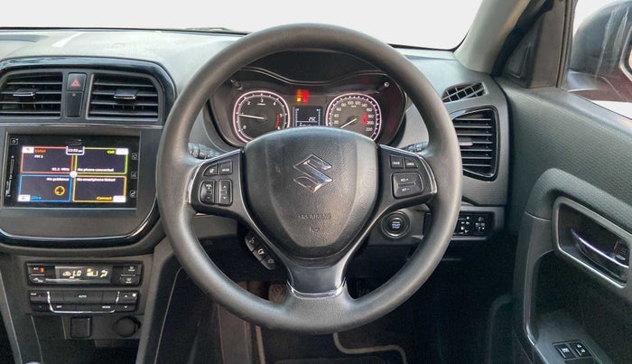 2016 Maruti Vitara Brezza ZDI PLUS DUAL TONE, Diesel, Manual, 76,349 km, Steering Wheel Close Up