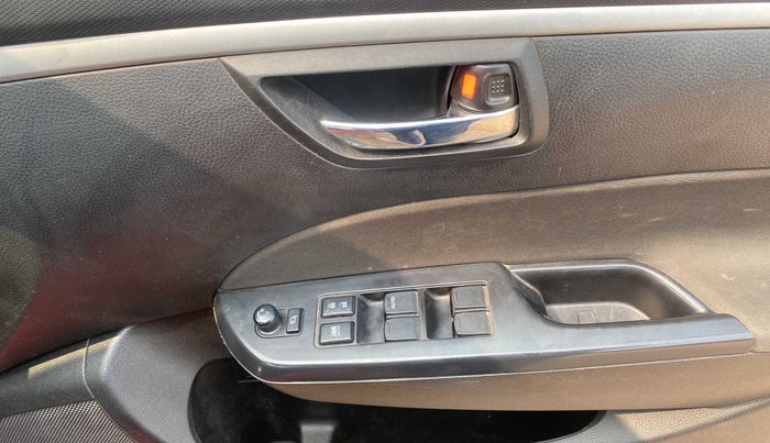 2015 Maruti Swift VXI, Petrol, Manual, 21,327 km, Driver Side Door Panels Control