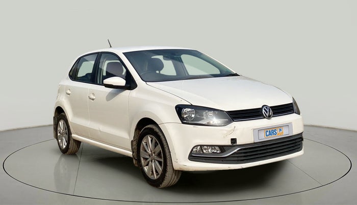 2016 Volkswagen Polo HIGHLINE1.2L, Petrol, Manual, 49,873 km, Right Front Diagonal