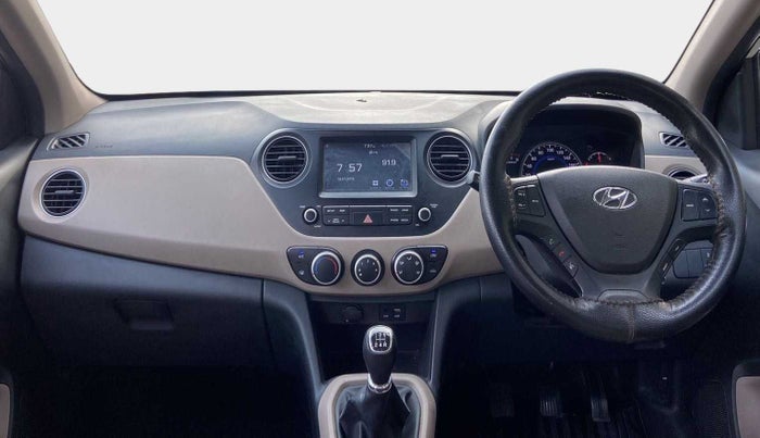 2017 Hyundai Grand i10 SPORTZ (O) 1.2 KAPPA VTVT, Petrol, Manual, 25,960 km, Dashboard