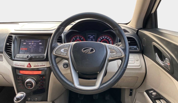 2019 Mahindra XUV300 W8 (O) 1.5 DIESEL, Diesel, Manual, 56,293 km, Steering Wheel Close Up