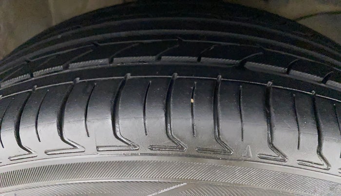 2016 Honda BR-V 1.5L I- DTEC V, Diesel, Manual, 95,136 km, Right Front Tyre Tread
