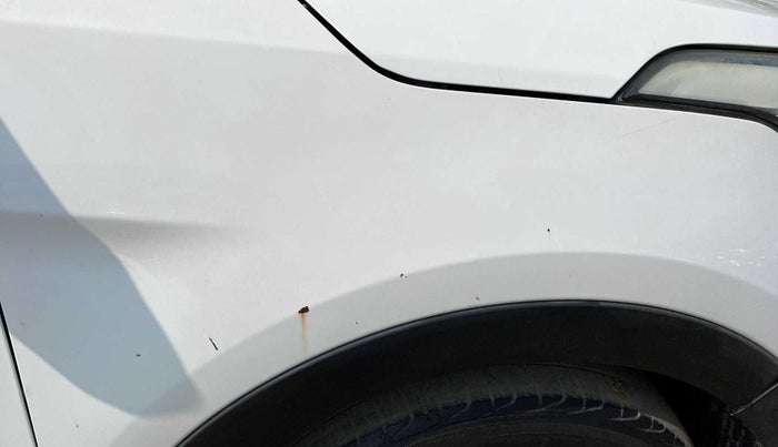 2015 Hyundai Creta SX PLUS 1.6 PETROL, Petrol, Manual, 51,906 km, Right fender - Slight discoloration