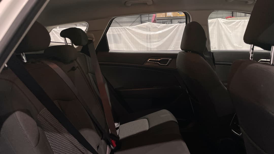 2022 Kia Sportage S (FWD), Automatic, 63018 km, Right Side Rear Door Cabin View