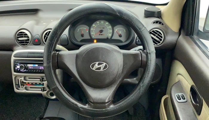 2014 Hyundai Santro Xing GL PLUS, Petrol, Manual, 53,311 km, Steering Wheel Close Up