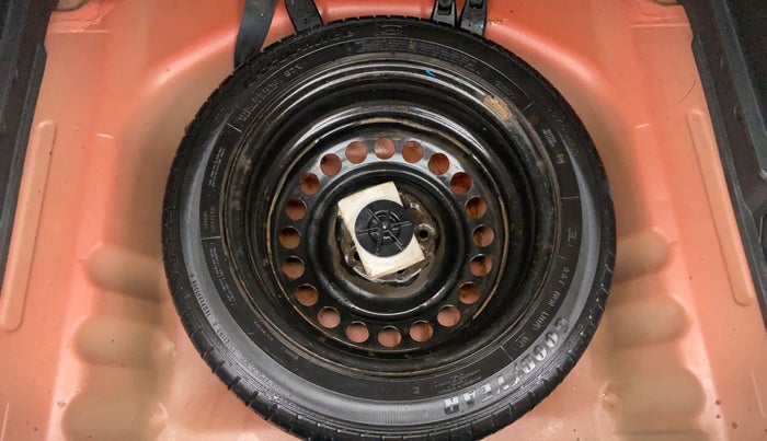 2016 Maruti Vitara Brezza VDI, Diesel, Manual, 53,209 km, Spare Tyre