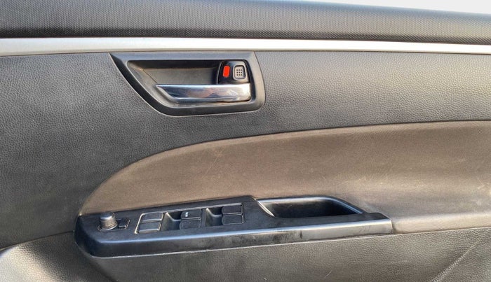 2015 Maruti Swift VXI, Petrol, Manual, 99,855 km, Driver Side Door Panels Control