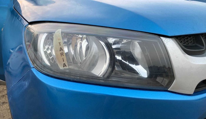 2016 Maruti Vitara Brezza VDI, Diesel, Manual, 86,345 km, Right headlight - Clamp has minor damage