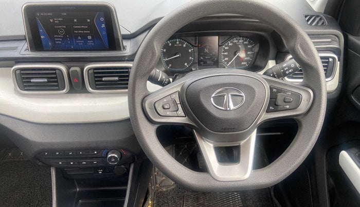 2022 Tata PUNCH ACCOMPLISHED DAZZLE PACK AMT, Petrol, Automatic, 3,897 km, Steering Wheel Close Up