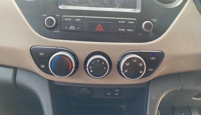 2018 Hyundai Grand i10 SPORTZ 1.2 KAPPA VTVT, Petrol, Manual, 93,392 km, AC Unit - Minor issue in the heater switch